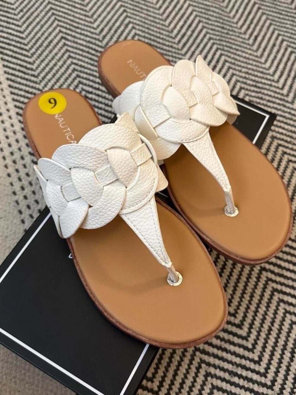 Nautica Women's White and Cream Sandals